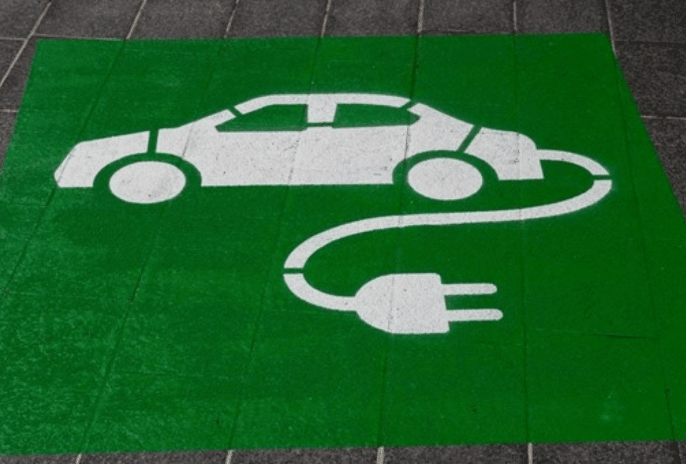 What Drivers Should Know Before Switching to an Electric Vehicle