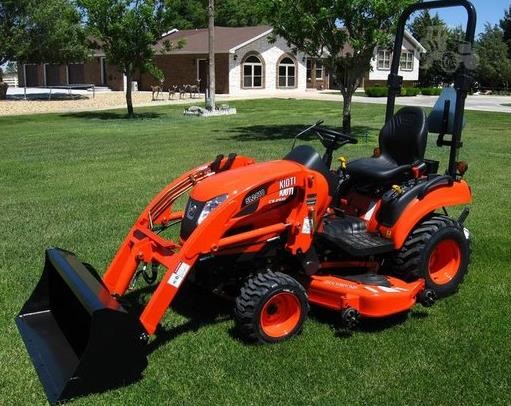 Kioti CS2210 compact tractor